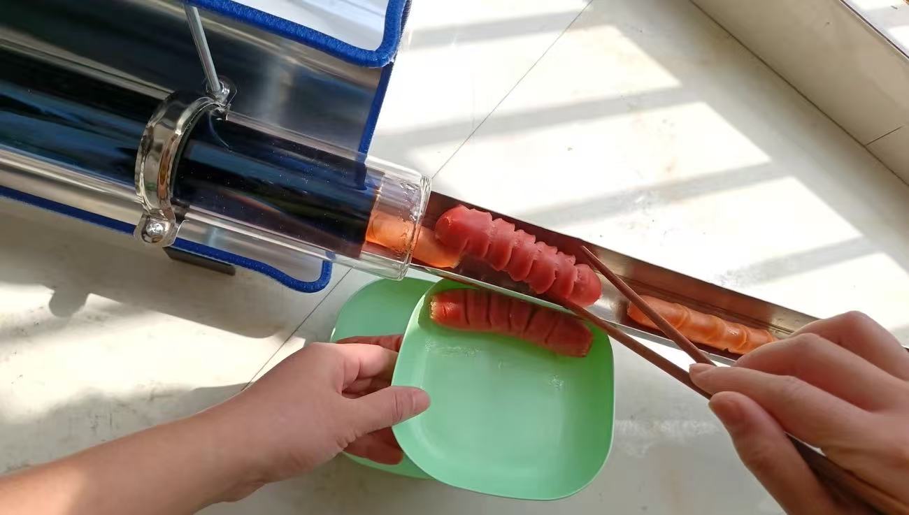 Go Fuel-Free! Portable Parabol - đánh giá và giá Solar Oven Camp